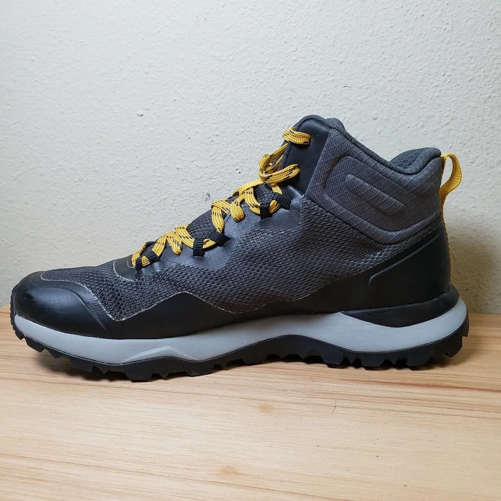 The North Face Men's Size 10.5 Mid Hiking Shoes Gray Future Light EXTS Camping